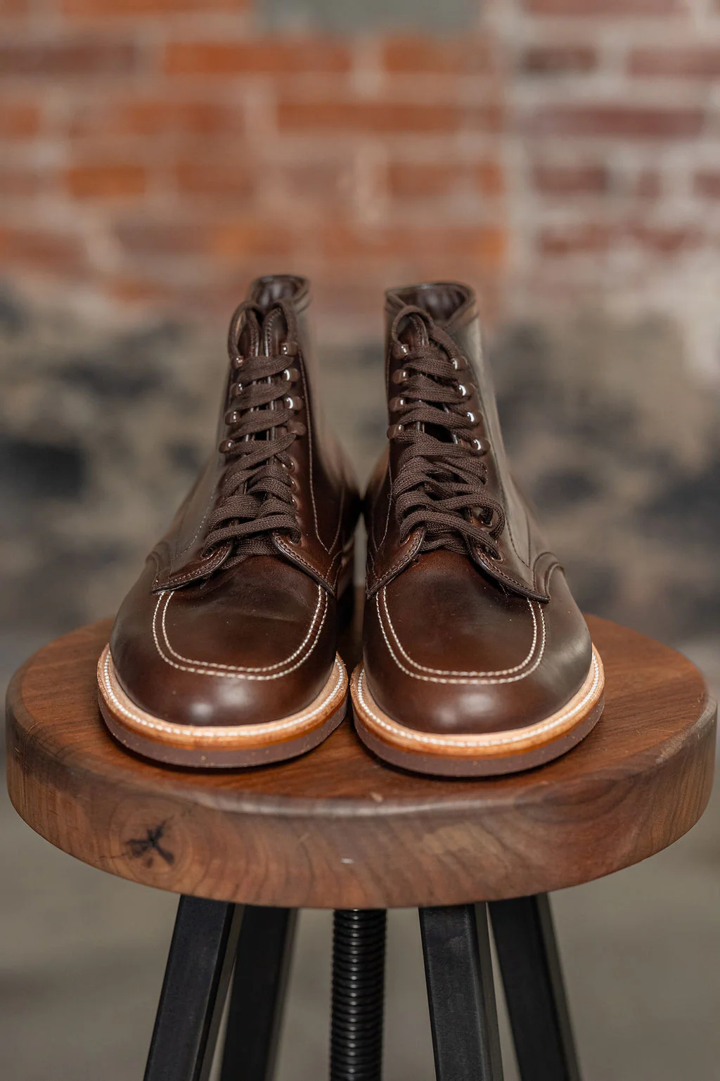 Alden 403 Mocc Toe Boot - Brown Chromexcel - Image 2