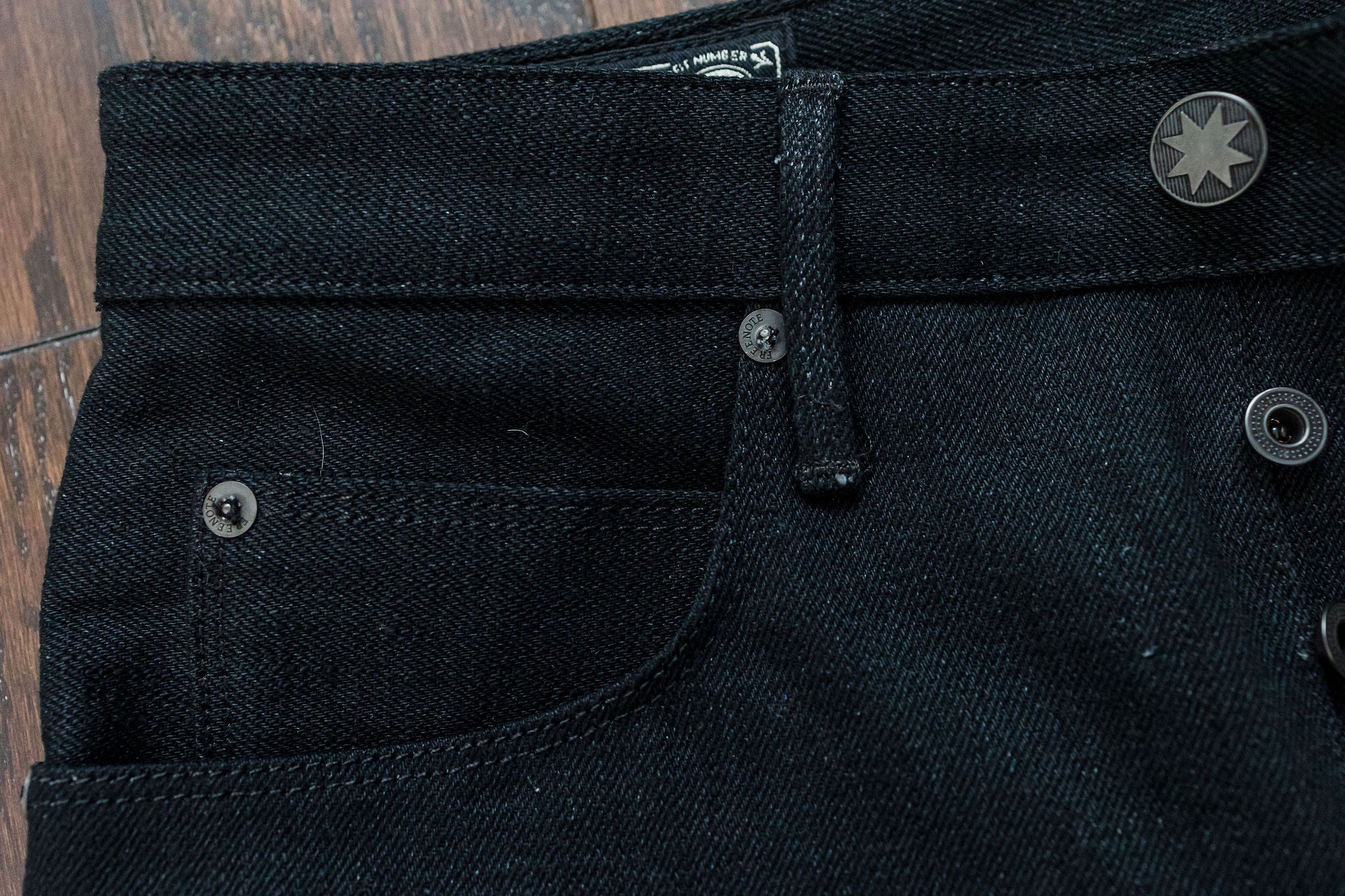 Freenote Cloth Avila - 17oz Black Slub - Image 7