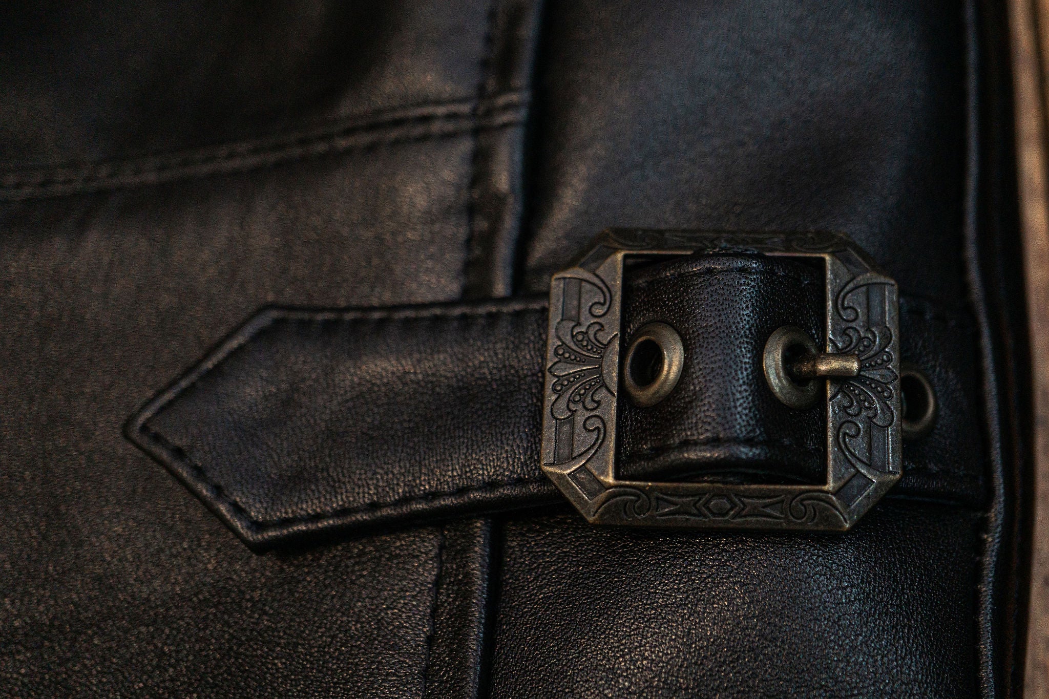 Freenote Cloth Locklin - Black Leather - Image 15