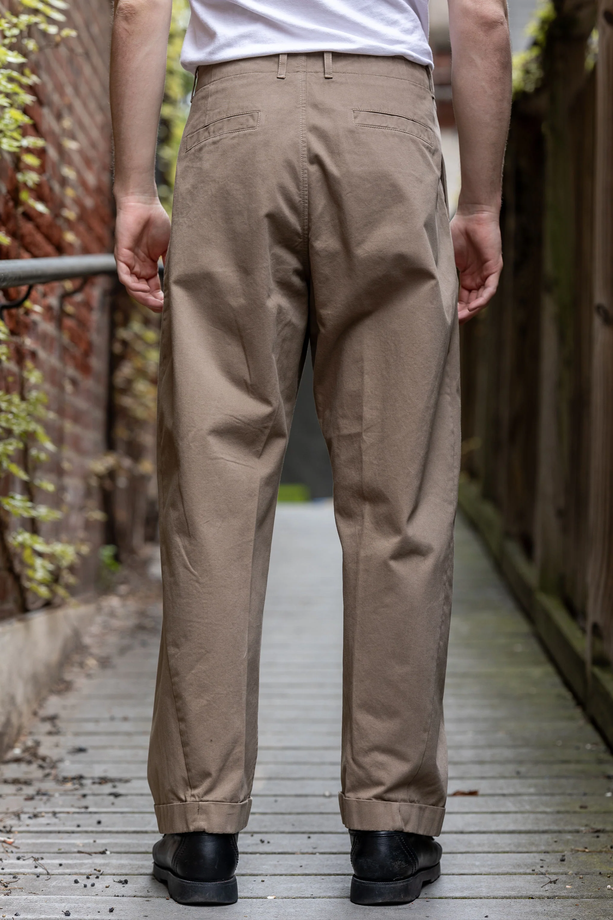 Hansen Garments Bobby Wide Pleated Trousers - Beige - Image 3