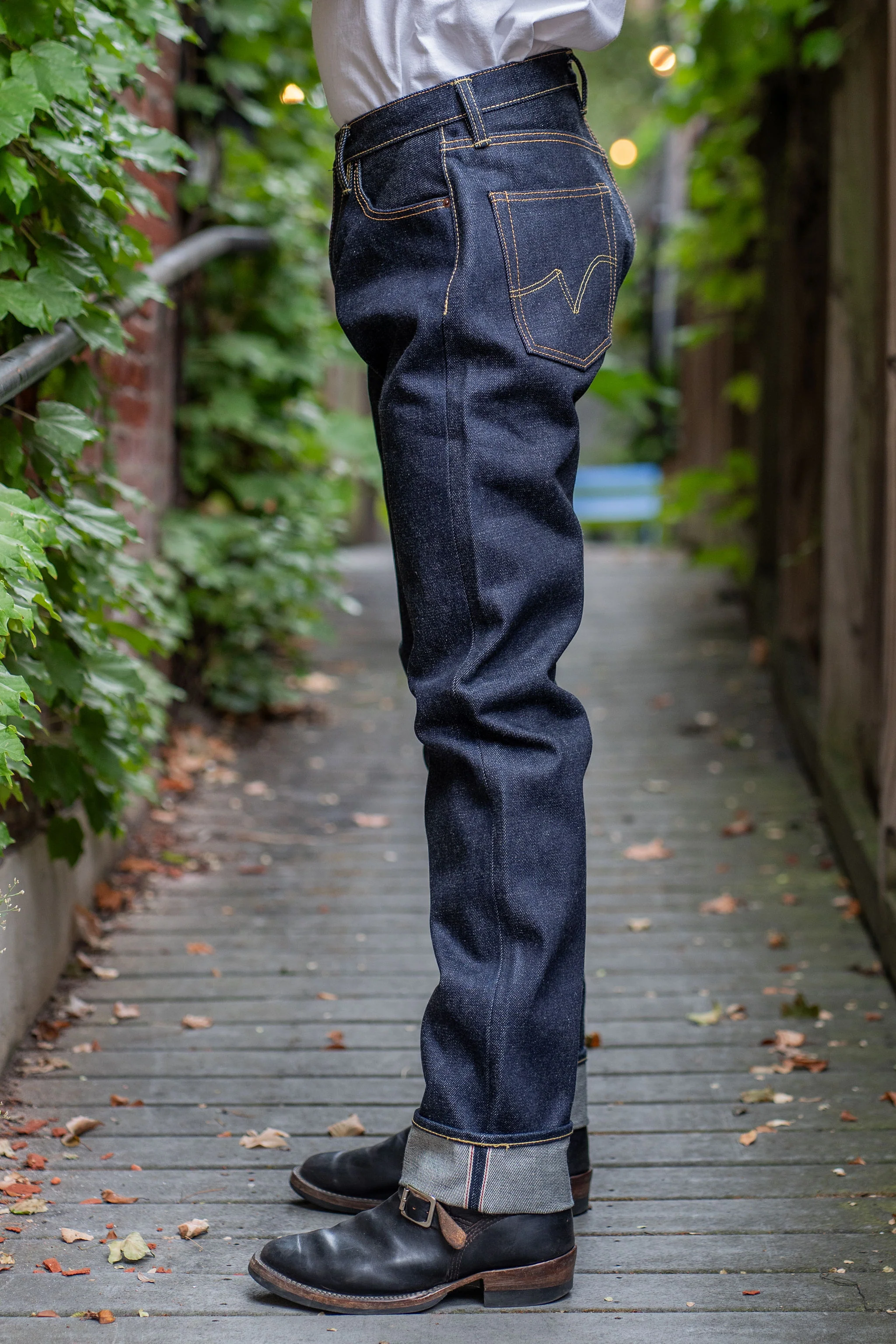 Iron Heart IH-888S-UHR 21/23oz Ultra Heavy Raw Selvedge Denim Medium/High Rise Tapered Cut Jeans - Indigo - Image 2