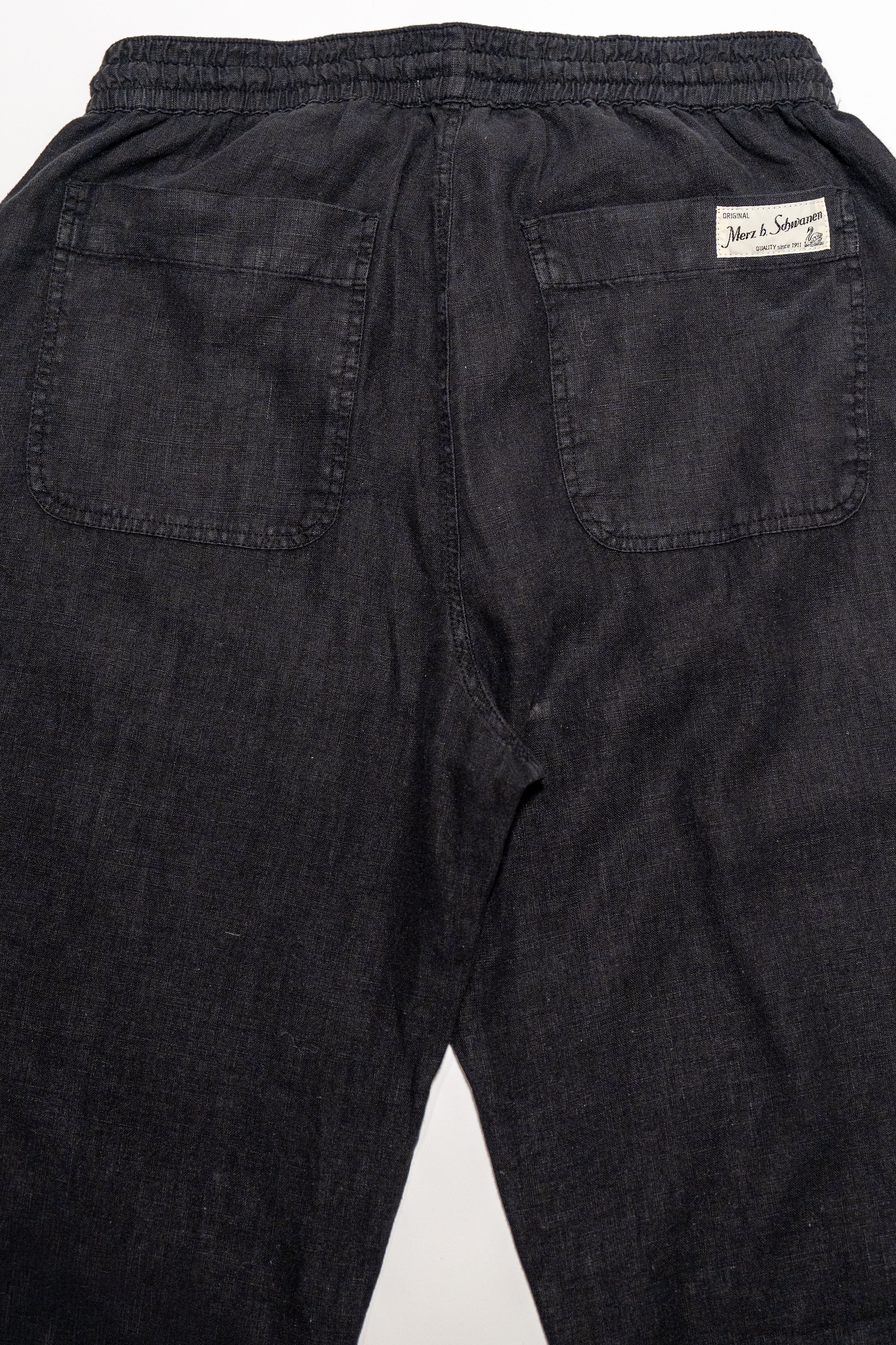 Merz b. Schwanen PANTS05LI Linen Workers Drawstring Pants - Deep Black - Image 5