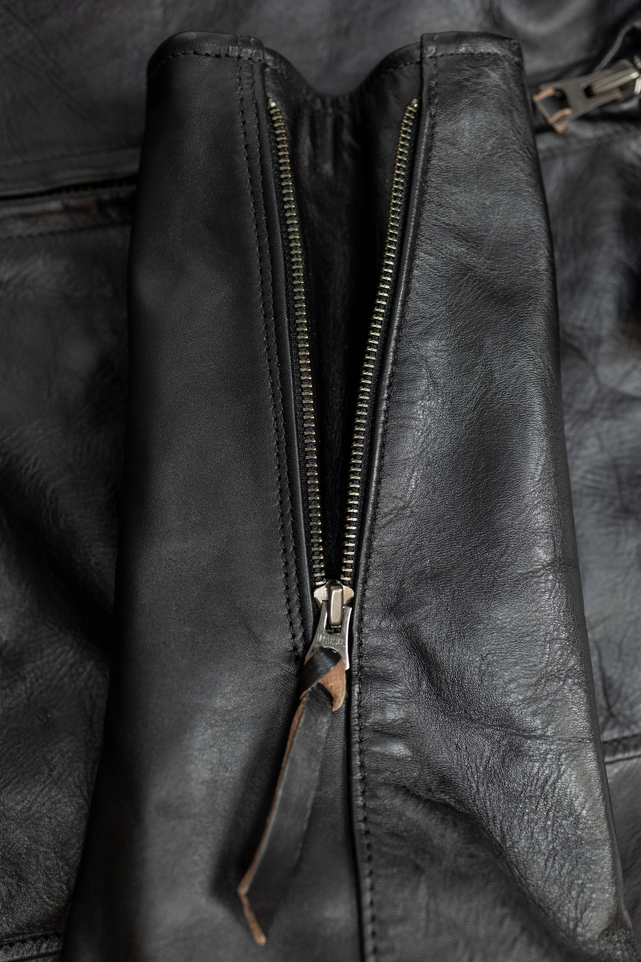Simmons Bilt x Franklin & Poe Citywide - Japanese Black Teacore Horsehide - Image 8