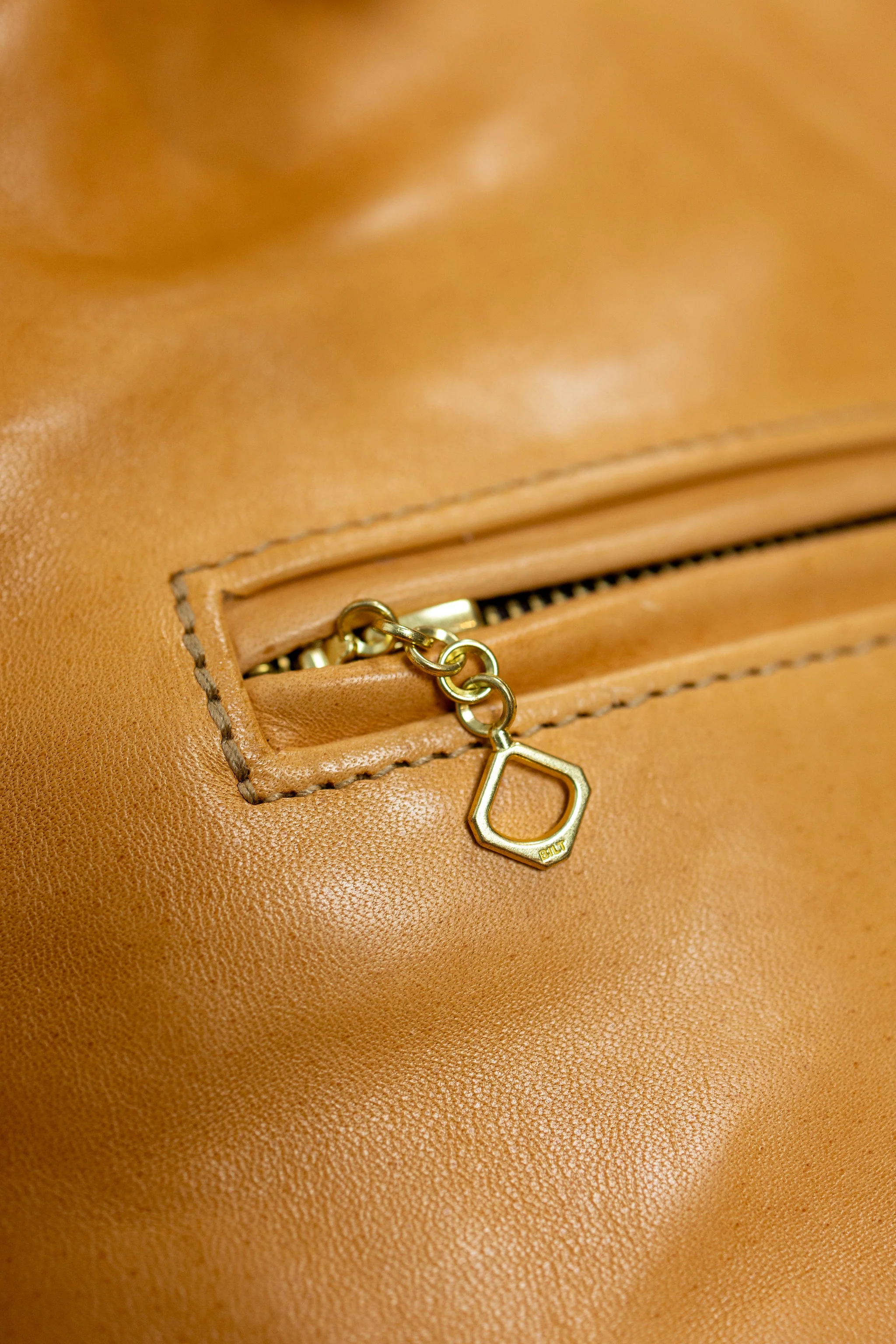 Simmons Bilt x Franklin & Poe Citywide - Natural Horsehide - Image 7