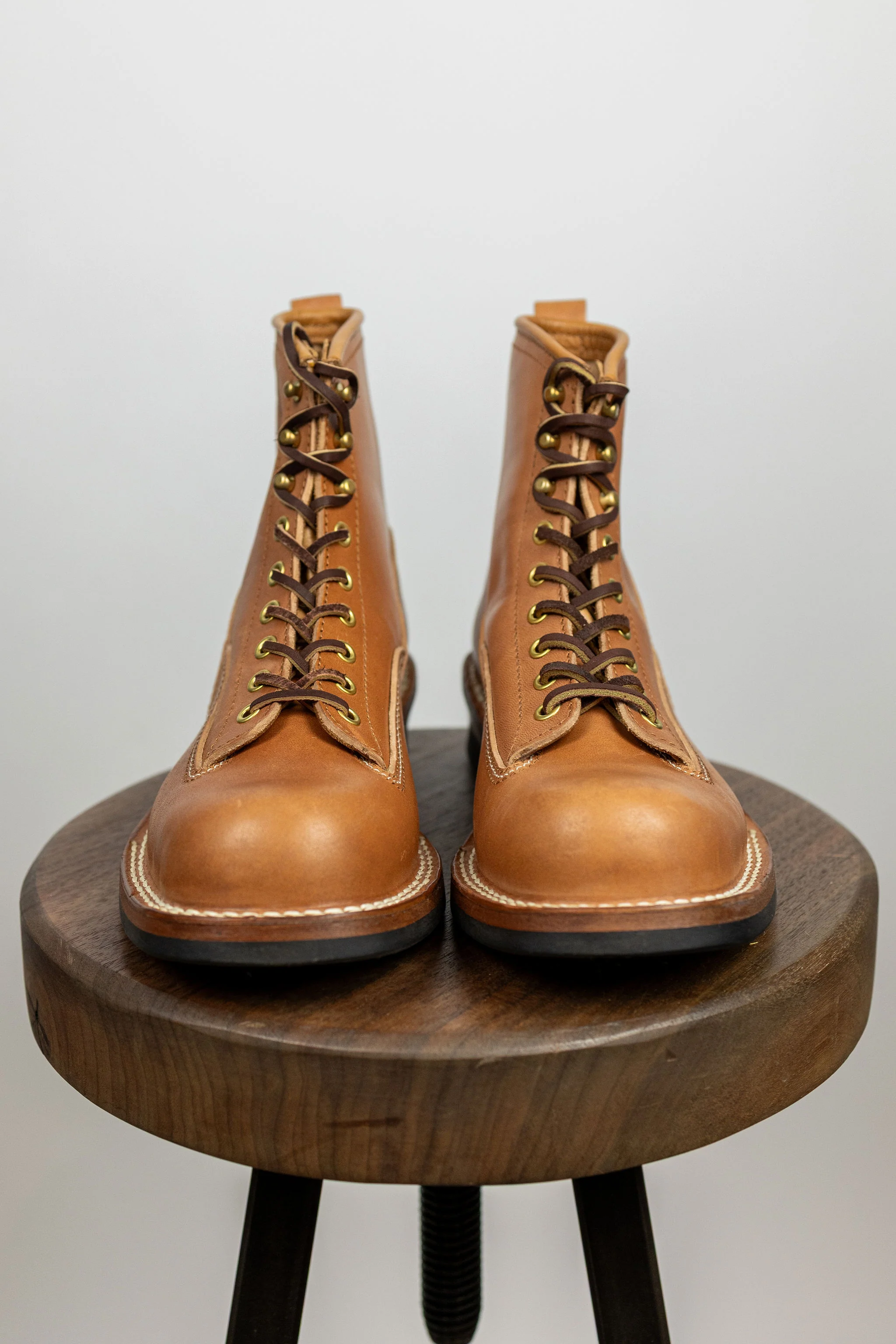The Flat Head FN-FB-004 Horsehide Logger Boots - Beige - Image 2